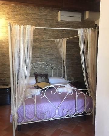 B&B Ginevra Ghizzano Екстериор снимка